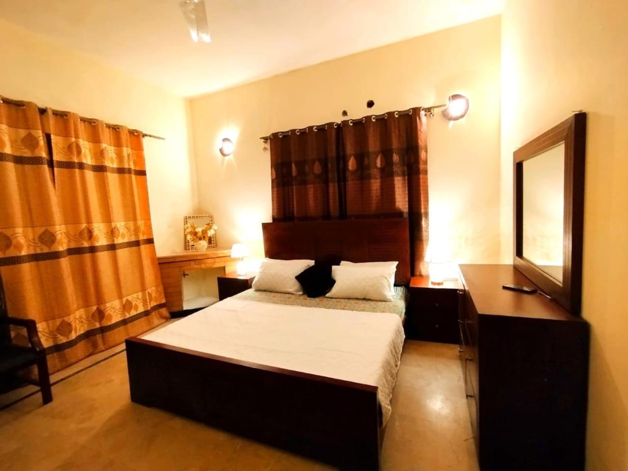 Royal Residential Hotel Islamabad Luaran gambar